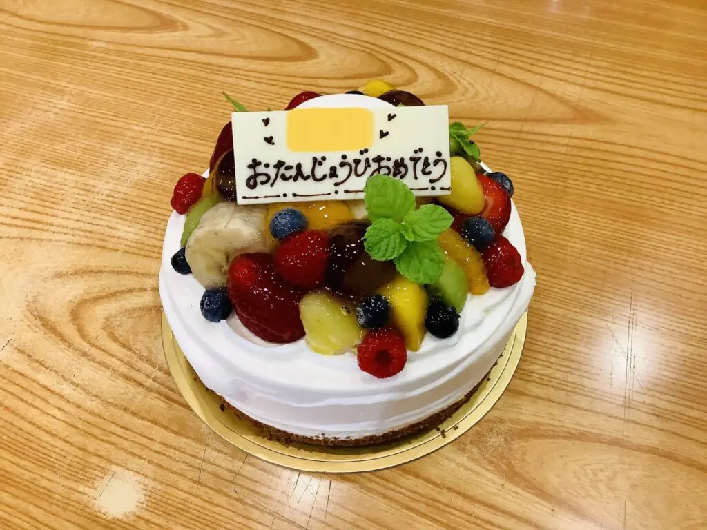 ✨🎂本日のバースデーケーキのご紹介です🎂✨ | Schwarz